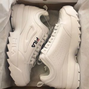 Fila Disruptor II size 10.5 in men’s NIB